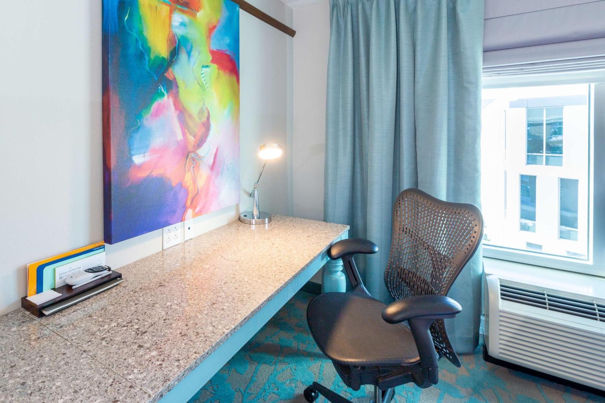 Hilton Garden Inn Asheville Downtown Екстер'єр фото