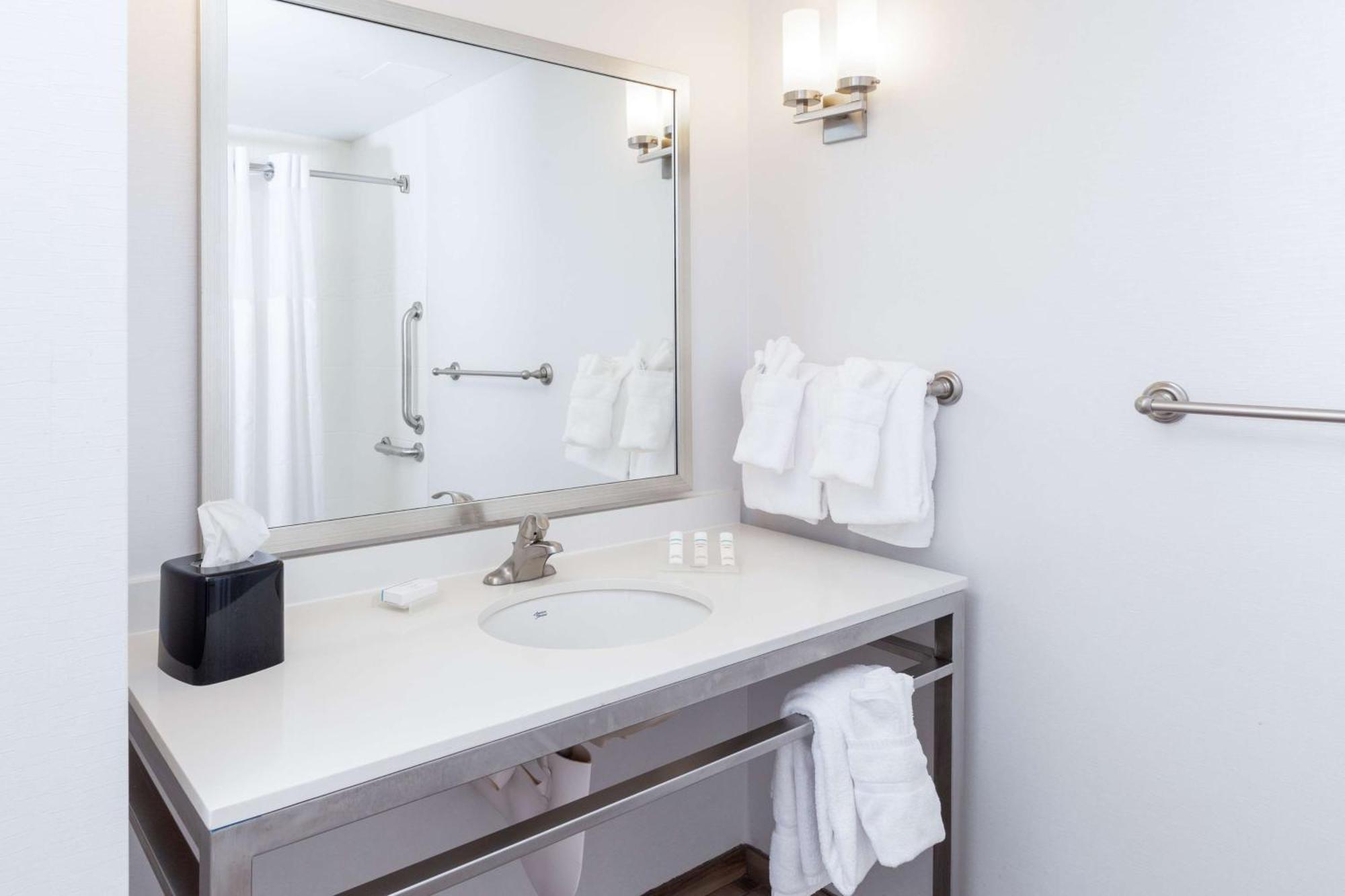 Hilton Garden Inn Asheville Downtown Екстер'єр фото