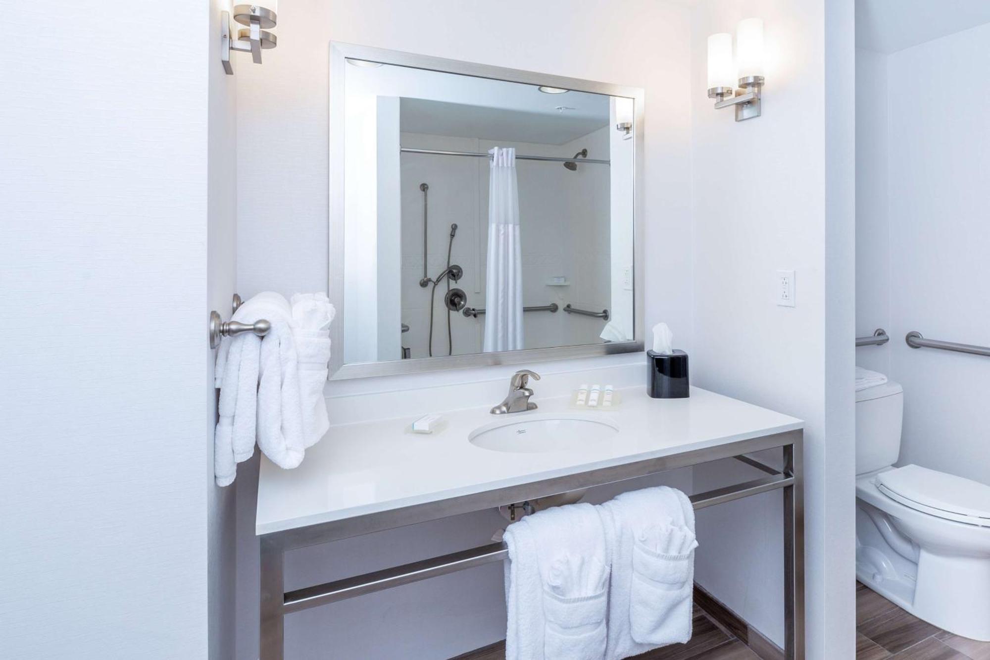 Hilton Garden Inn Asheville Downtown Екстер'єр фото