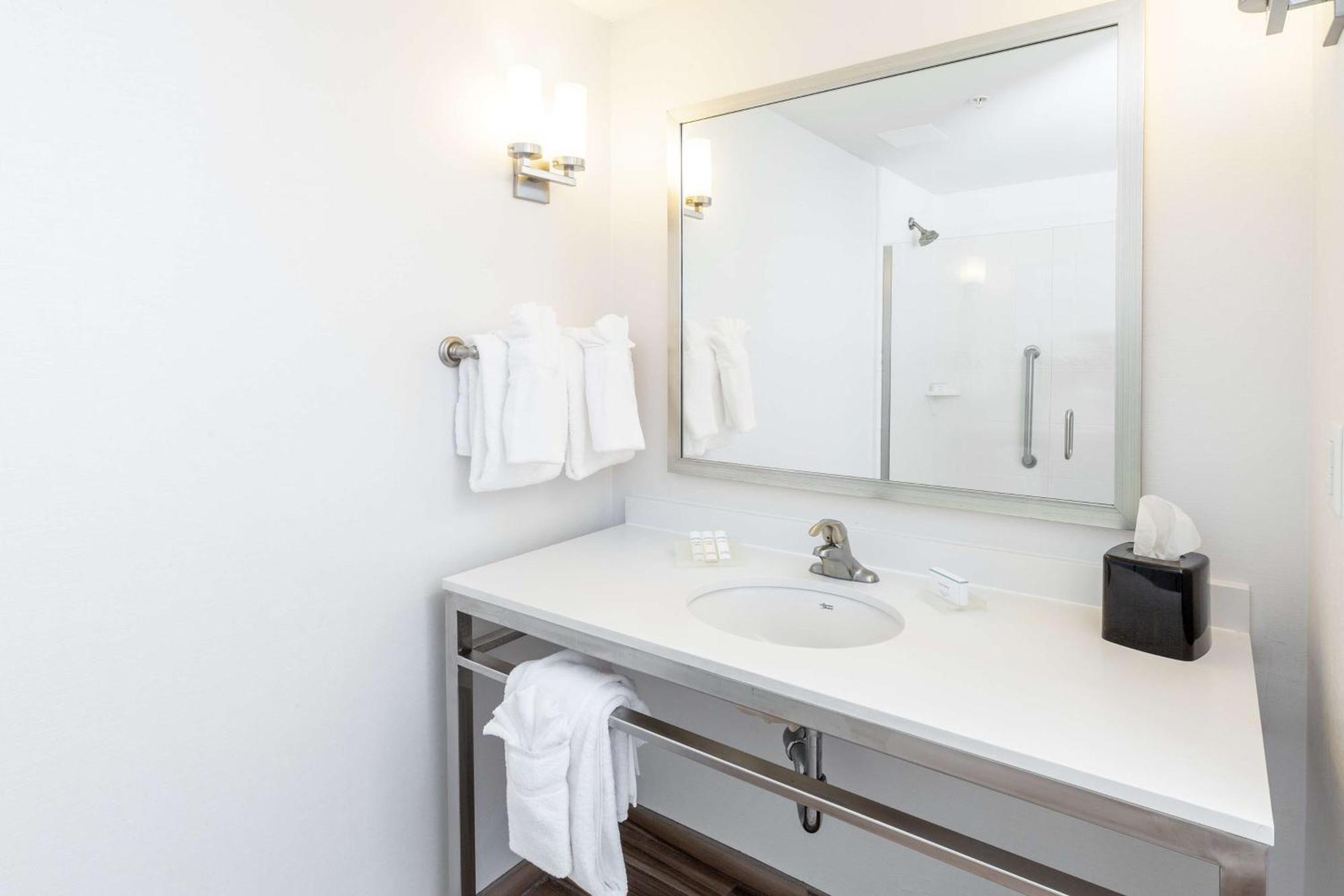 Hilton Garden Inn Asheville Downtown Екстер'єр фото