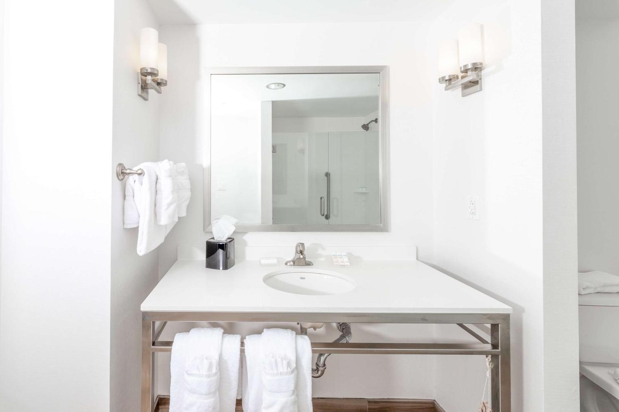 Hilton Garden Inn Asheville Downtown Екстер'єр фото